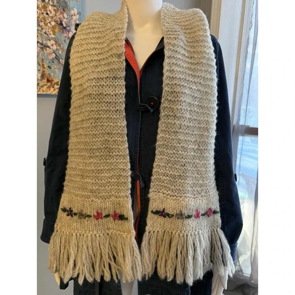 Handmade Oatmeal Beige‎ Wool Scarf Floral Accents Crochet Knit 9x78